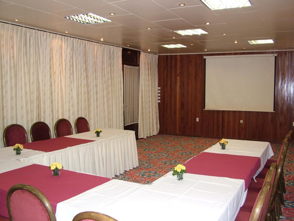 Ambassador Hotel & Casino Парамарибо Екстериор снимка